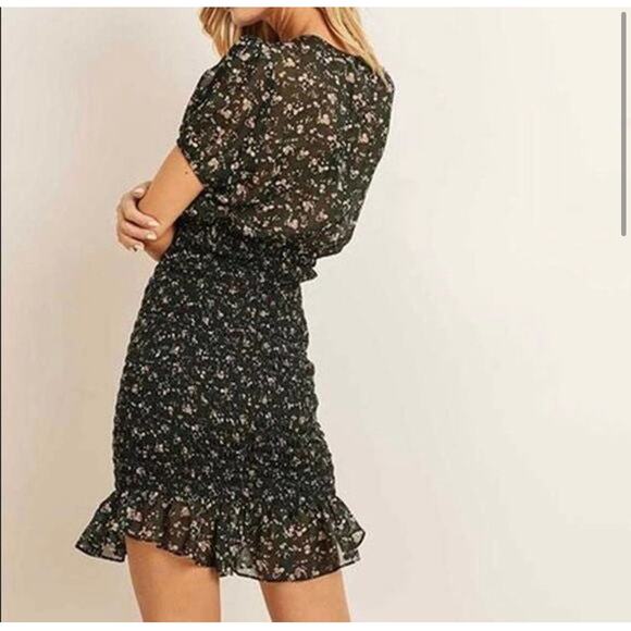 Lilyful Green Floral Mini Dress - Picture 2 of 13